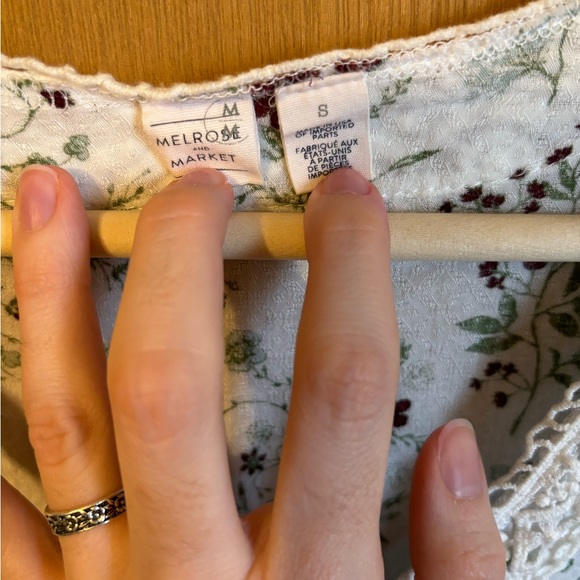 Melrose and Market bell sleeve botanical top - Picture 3 of 4